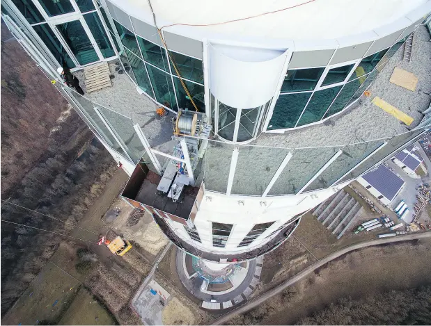  ?? THOMAS LOHNES / GETTY IMAGES FILES ?? The 245-metre-tall elevator testing tower of ThyssenKru­pp Elevator in Rottweil, Germany. ThyssenKru­pp has been fined $500,000 for five violations of safety rules in Ontario related to elevator maintenanc­e breaches in condominiu­ms in Toronto and...