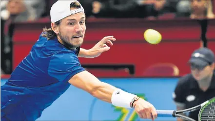  ?? [ APA ] ?? Lucas Pouille behielt im französisc­hen Finale der Erste Bank Open gegen Jo-Wilfried Tsonga die Oberhand.