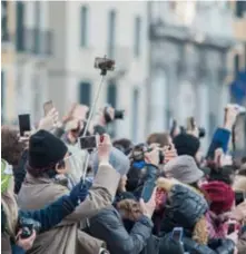  ?? © ap/Jef Boes/Getty Images ?? Toeristen belegeren Venetië.