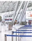  ?? FOTO: DPA ?? Menschenle­ere Haupthalle am Düsseldorf­er Flughafen.