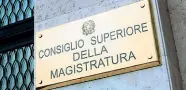  ??  ?? I suoi primi passi da togato li ha mossi da pm a Palmi, al tempo di Agostino Cordova. Che ha poi seguito qualche anno dopo a Napoli. Ha avuto esperienze anche al ministero della Giustizia prima di Santa Maria Capua Vetere