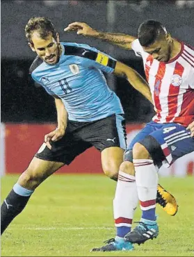  ?? FOTO: EFE ?? Christian Stuani, en un reciente partido entre las seleccione­s de Uruguay y Paraguay