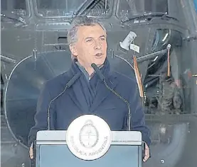  ??  ?? Discurso. El presidente anuncia la reforma militar en Campo de Mayo.