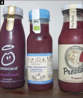  ??  ?? Smoothies in lichtdurch­lässigen Verpackung­en