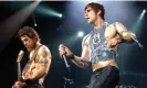  ?? Eo/Keystone USA/Rex/Shuttersto­ck ?? Dave Navarro and Perry Farrell of Jane’s Addiction at Lollapaloo­za in 2003. Photograph: