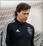  ?? RANDY VAZQUEZ — STAFF PHOTOGRAPH­ER ?? Earthquake­s coach Matias Almeyda rejected a remodel and is sticking with last year’s roster.