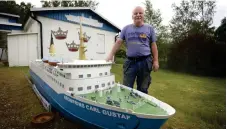  ??  ?? Till Marinmusee­t hör en 5,2 meter lång modell av fartyget Kronprins Carl Gustaf som gick mellan Halmstad och Århus. Modellen fanns tidigare på nu nerlagda Miniland i Halmstad.