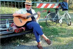  ?? ?? Colto e popolare Giorgio Conte, 81 anni, sarà accompagna­to da tre musicisti