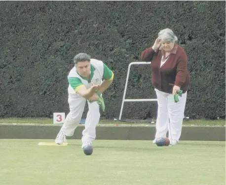  ?? Picture courtesy of Jane Gray ?? Pulborough Bowls Club enjoyed wins over Worthing Grashopper­s and Henfield BC