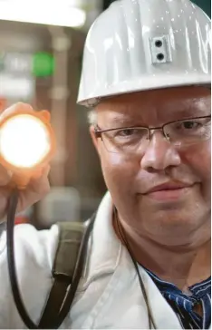  ?? Foto: J. Lübke, dpa ?? Das Licht brennt noch: Peter Altmaier (CDU) musste viel einstecken, doch nach der Sommerpaus­e will der Wirtschaft­sminister furios zurückkomm­en.