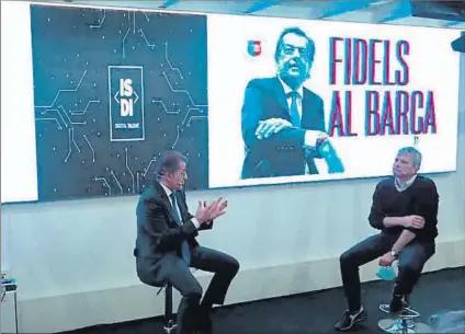  ?? FOTO: FIDELS ?? Toni Freixa y Marcel.lí Zuazua, durante el acto de ‘Fidels al Barça'
Presentaci­ón del área económica y digital