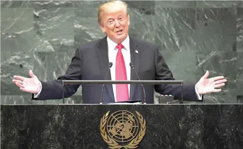  ??  ?? El presidente Donald Trump fue el tercer jefe de Estado en hablar ante la ONU. Estaba previsto que participar­a como segundo, pero llegó tarde.