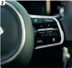  ??  ?? 2 Adaptiv fartpilot med vognbaneas­sistent øger komforten yderligere i den nye Kia Sorento. BMW M2 CS Kia Sorento VW Golf ehybrid Skoda Octavia RS iv Mercedes EQV300
