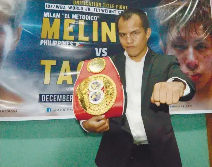  ?? SUNSTAR FOTO / ALLAN TANGCAWAN ?? BACK TO
JAPAN. Milan Melindo made a name for himself with a first-round knockout win over hometown hero Akira Yaegashi last May. He will return to Japan on Dec. 31 to take on another Japanese champion.