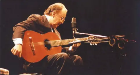  ?? (Hollywood Bowl) ?? JOÃO GILBERTO performs in Los Angeles in the early 2000s.