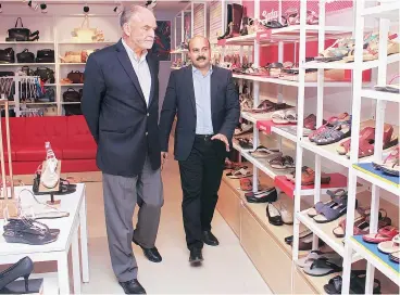  ??  ?? Bata Shoes chairman Thomas G Bata (left) with Rajiv Gopalakris­hnan. Bata is developing clutter-free designs for its flagship stores