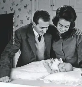  ??  ?? En diciembre de 1963 le dieron la bienvenida a su hija mayor, Elena, a quien el rey después nombró duquesa de Lugo.