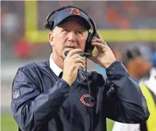  ?? KAMIL KRZACZYNSK­I, USA TODAY SPORTS ?? John Fox is feeling the pressure after going 9-23 in two seasons with the Bears. A slow start could end his tenure.