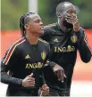  ?? SERGEI KARPUKHIN/REUTERS ?? Teste. ‘Nos preparamos como equipe’, diz Lukaku (D)