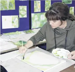  ?? PHOTO: SUPPLIED ?? Mixed media . . . Chanel Taylor works on the watercolou­rs she is creating as part of the Art and Genetics Exhibition.