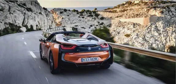  ??  ?? ICONO. El BMW i8 Roadster ha entrado a formar parte de la historia de la automoción por sus avances técnicos. Y no es para menos.