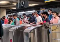  ?? PHOTOGRAPH BY YUMMIE DINGDING FOR THE DAILY TRIBUNE@tribunephl_yumi ?? FREE rides in LRT 2, which serves 13 stations from Recto Avenue to Antipolo stations, have benefitted 1.6 millions students.