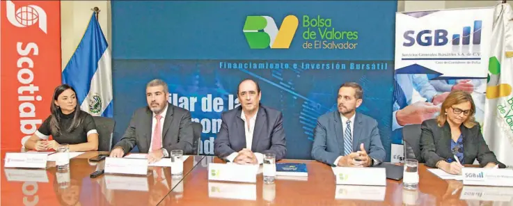  ??  ?? Colocación. El banco Scotiabank anunció que hoy hará una colocación de $40 millones para la emisión de certificad­os de inversión en la Bolsa de Valores de El Salvador. Esta colocación estará dividida en dos tramos de $20 millones cada uno.