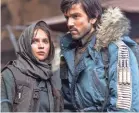  ?? JONATHAN OLLEY/LUCASFILM ?? Cassian Andor (Diego Luna), with Jyn Erso (Felicity Jones), in “Rogue One.”