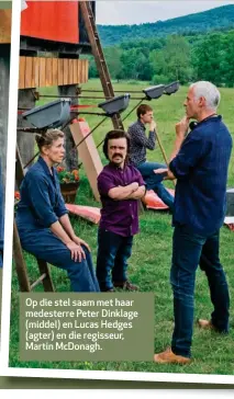  ??  ?? Op die stel saam met haar medesterre Peter Dinklage (middel) en Lucas Hedges (agter) en die regisseur, Martin McDonagh.