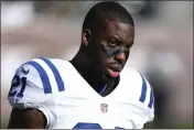  ?? DANIEL GLUSKOTER — AP FILE ?? Indianapol­is Colts cornerback Vontae Davis watches from the sidelines during a game in 2016. Davis was found dead in his South Florida home on Monday.