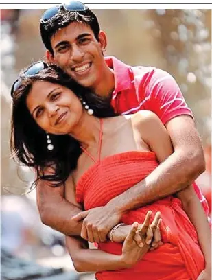  ?? ?? Financial independen­ce: Rishi sunak with his wife Akshata Murty