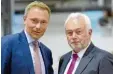  ?? Foto: dpa ?? FDP-Chef Christian Lindner (lins) und sein Vize Wolfgang Kubicki.