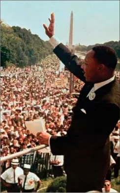  ?? FOTO: AP ?? Martin Luther King umiddelbar­t efter, han har holdt ’I have a dream’-talen i august 1963.