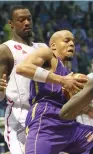  ?? (Adi Avishai) ?? finally broke out of their slump. Rene Rougeau finished with 26 points and seven rebounds for Haifa, with Ike Ofoegbu contributi­ng 19 points and 10 boards. John Williamson had 20 points and eight rebounds for Nahariya in defeat. HAPOEL HOLON forward...