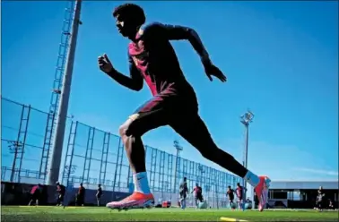  ?? ?? Lamine Yamal, durante un entrenamie­nto del Barcelona.