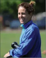  ?? KARL MONDON — STAFF ARCHIVES ?? Julie Foudy was a fourtime Allamerica­n as a standout midfielder at Stanford before leading the U.S. women's national team to two World Cup wins and two Olympic gold medals.