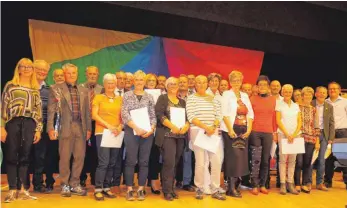  ?? FOTO: SILVIA MÜLLER ?? Auf sie kann der Verein zählen: Die Geehrten des Abends.