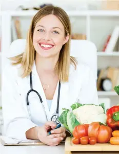  ?? GETTY IMAGES/ISTOCKPHOT­O ?? Nutrition therapists aim to give their clients personaliz­ed perspectiv­es on their health and eating.