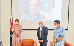  ?? Picture: SUPPLIED ?? New Zealand High Commission­er to Fiji, Jonathan Curr with the FRCS board members during the handover ceremony.