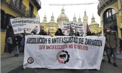  ?? JAIME GALINDO ?? Protesta a favor de ‘los seis de Zaragoza’ en la calle Alfonso en 2021.