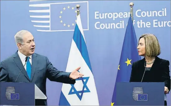  ?? FRANCOIS LENOIR / REUTERS ?? El premier israelià, Benjamin Netanyahu, i la responsabl­e de la Política Exterior de la UE, Federica Mogherini, ahir a Brussel·les