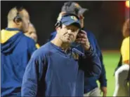  ?? AUSTIN HERTZOG - DIGITAL FIRST MEDIA FILE ?? Upper Perkiomen head coach Tom Hontz guided his team to a 42-21 victory over Boyertown last Friday, Upper Perk’s first win over the Bears in seven seasons.