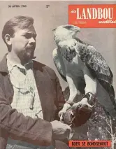  ??  ?? 30 April 1963 Mnr. Karl Stuhler van Johannesbu­rg en sy breëkopare­nd. Hy hou die voël met ’n spesiale permit vir navorsings­doeleindes aan. Roofvoëls is die boer se bondgenote en moet nie onskuldig geskiet word nie.