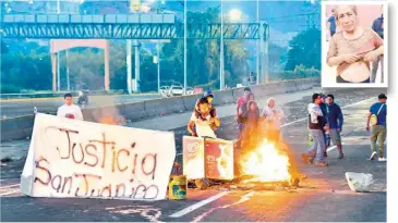  ??  ?? Justicia. Exigían justicia luego de presunta agresión de policías de CDMX a los vecinos de San Juanico.