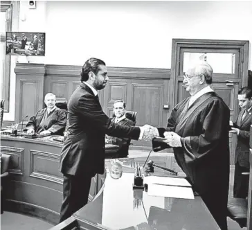  ?? FOTO: REFORMA ?? > Juan Pablo Gómez Fierro (izquierda), el cuestionad­o juez mantiene su criterio.