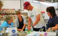  ?? SUBMITTED PHOTOS ?? Chef Jim Birmingham leads a work session during the “Loading Dock to Lunch Line” two-day workshop at SUNY Cobleskill Aug. 6-8, 2018.