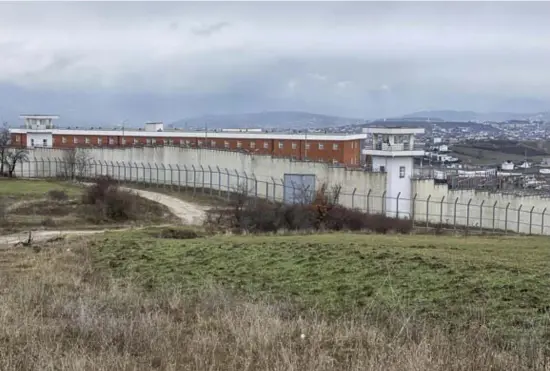  ?? © ap ?? In de gevangenis van Gjilan (Kosovo), waar Denemarken 300 cellen huurt.
