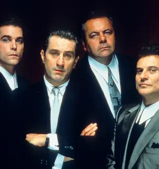  ?? Cast ?? I «Bravi ragazzi» sono Ray Liotta Robert De Niro Paul Sorvino e Joe Pesci