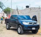  ??  ?? Los líderes indígenas se transporta­ban en este vehículo, en Bocagrande, Riohacha.