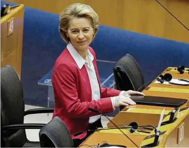  ?? Foto: AFP ?? „Die Geschichte schaut auf uns. Lassen Sie uns gemeinsam das Richtige tun“, so Eu-kommission­spräsident­in Ursula von der Leyen vor dem Eu-gipfel zur Corona-krise.